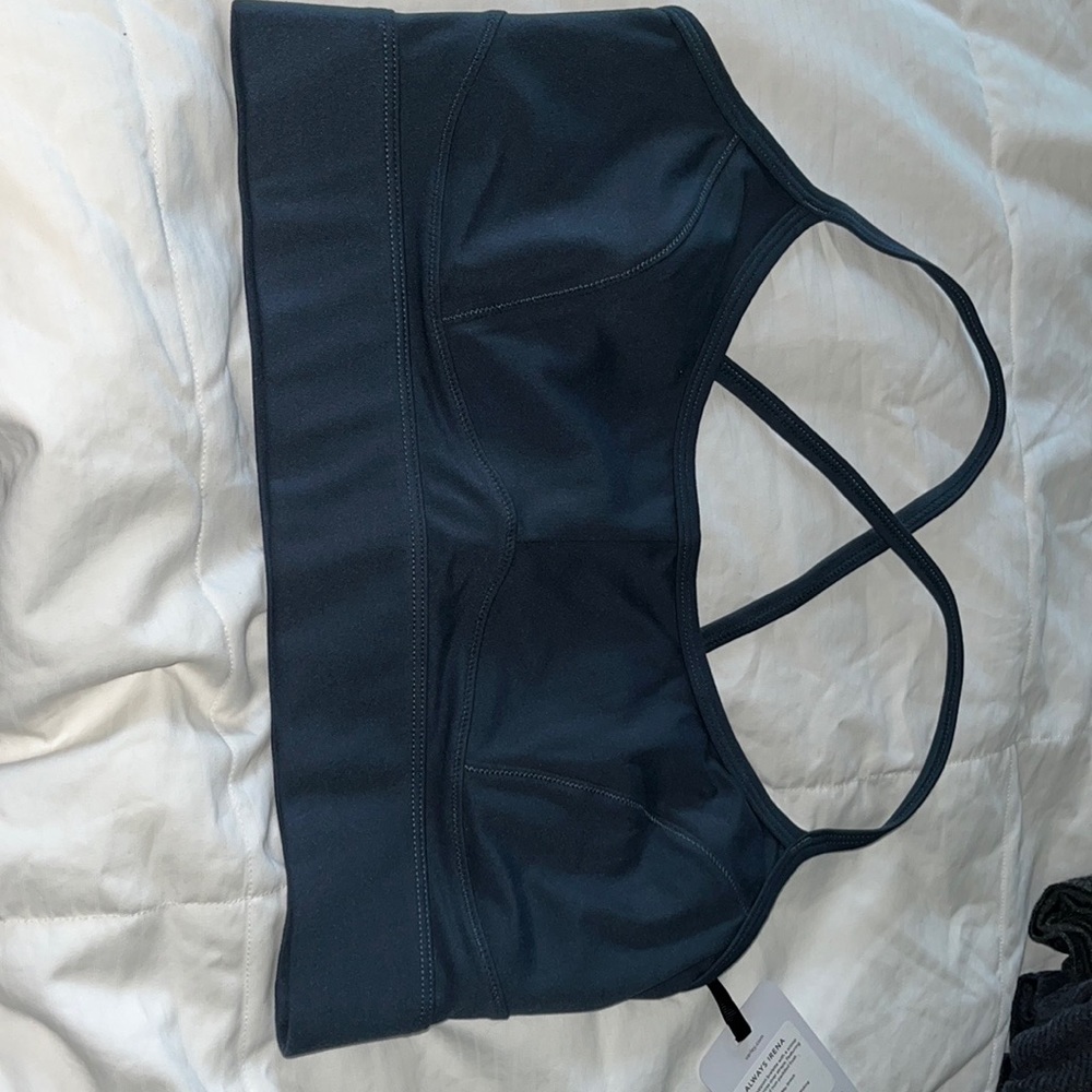 sports bra